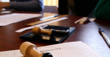Stire din Politică-Administrație : Votare suspendată! Buletine de vot tipărite greșit