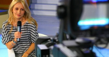 Stire din Monden : Nu mai are timp de pierdut. Simona Gherghe vrea să fie mamă