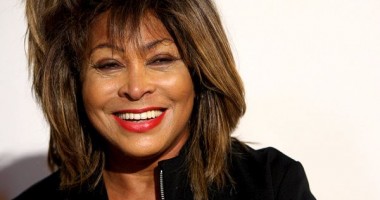 Stire din Cultură-Educație : Tina Turner este în stare gravă