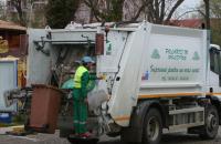 Stire din Eveniment : Elevă de 14 ani, ucisă de o mașină de gunoi de la Polaris