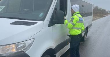 Transportatorii controlați de polițiștii constănțeni de la Rutieră - 2