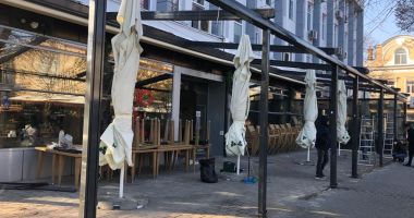 GALERIE FOTO / Mișcări de "trupe" la terasa Mio Caffe! Ce decizie au luat patronii cu privire la somaţia primăriei - 3