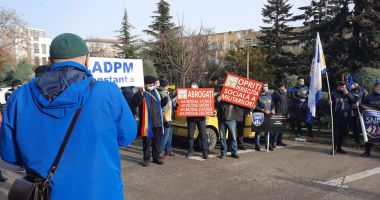 GALERIE FOTO - VIDEO / PROTEST la Constanța, pentru pensii şi salarii! - 2