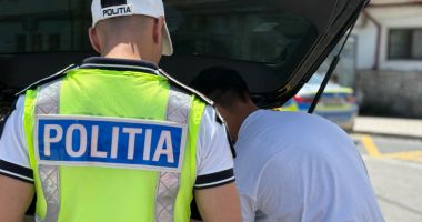 Stire din Eveniment : Acțiuni pentru prevenirea accidentelor rutiere, în Portul Constanța. Ce nereguli au constatat polițiștii