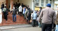Stire din Sănătate : Constănțenii au stat la coadă pentru a se vaccina împotriva AH1N1