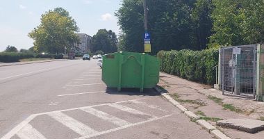 Stire din Social : Benele pentru deșeuri voluminoase sunt amplasate pe bulevardul 1 Mai Vechi