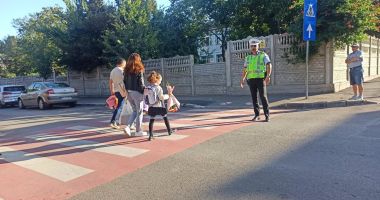 Stire din Eveniment : De astăzi, polițiștii locali vor supraveghea zilnic școlile și elevii