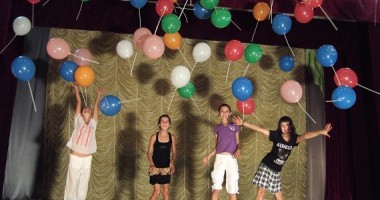 Stire din Cultură-Educație : Ultima zi de înscriere la Festivalul de la Cernavodă
