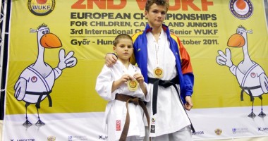 Stire din Sport : Karate / Două medalii la Mondiale pentru CS Shiai