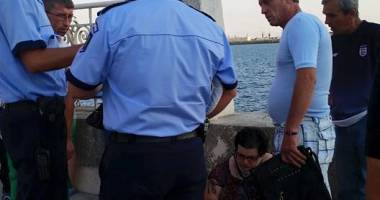 GALERIE FOTO. PANICĂ la CAZINO! O femeie a căzut de pe faleză. Balustrada s-a rupt sub greutatea ei - 2