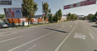 Stire din Eveniment : AVERTIZARE ÎN TRAFIC ÎN ZONA ICIL - KAUFLAND / Indivizi își pun copiii să sară în fața mașinilor pentru a stoarce de bani șoferii