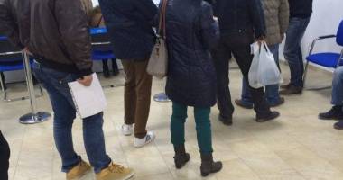 VIDEO ȘI FOTO / HAOS și SCANDAL cu facturile la gaze în CONSTANȚA. ENGIE asaltat de mii de constănțeni - 3