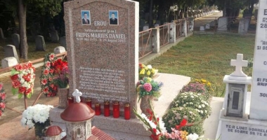 Galerie foto și video / POMPIERII NU MOR NICIODATĂ, EI ARD MEREU ÎN SUFLETUL CELOR PE CARE I-AU SALVAT! 1 an de la moartea slt. (p.m.) Marius Daniel Fripis - 4