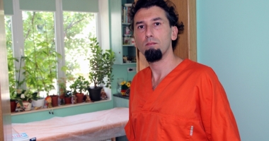 Stire din Eveniment : Medicul Victor Boț, acuzat că a violat mai mulți pacienți - copii, cere să fie lăsat liber
