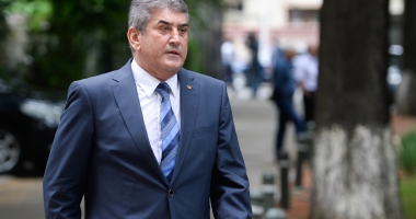 Stire din Eveniment : Gabriel Oprea cere Senatului să reia votul: "Nu a fost intenția mea să fug de Justiție"