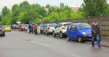 Stire din Eveniment : Constănțenii vor trotuare pentru pietoni! Nu pentru mașini!