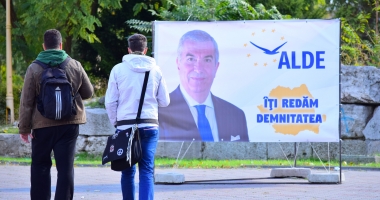 Stire din Politică-Administrație : ALDE, scutul lui Tăriceanu în jurul infractorilor