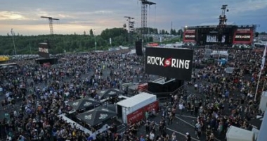Stire din Eveniment : AMENINȚARE TERORISTĂ ÎN GERMANIA. Festivalul "Rock am Ring", evacuat
