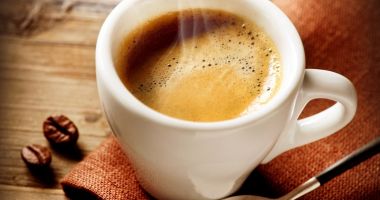 De ce e nocivă cafeaua pe timp de vară