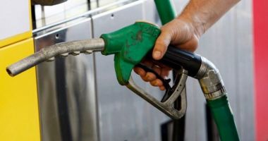 Stire din Social : Atenție, șoferi! Benzina și motorina s-au ieftinit cu 32 bani pe litru