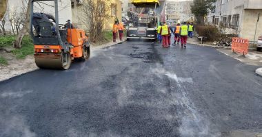 Stire din Eveniment : Lucrări de asfaltare în cartierul CET. Se amenajează noi locuri de parcare