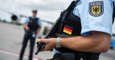 Români și moldoveni, sclavi în Germania. Ce venituri a obținut suspectul de trafic de ființe umane