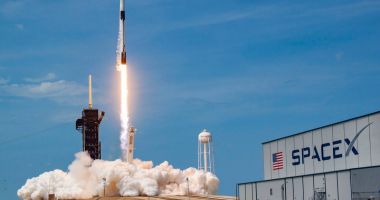 Stire din Tehnologie : SpaceX ar putea face mai ușoare călătoriile pe distanțe lungi. Iată care e soluția