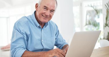 Proiect de lege: Societățile comerciale private sunt obligate să angajeze pensionari