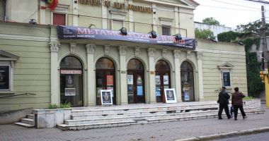 Teatrul de Stat reia spectacolele acestei stagiuni