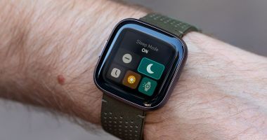 Stire din Tehnologie : Google finalizează achiziţionarea Fitbit. Cât a valorat această tranzacţie