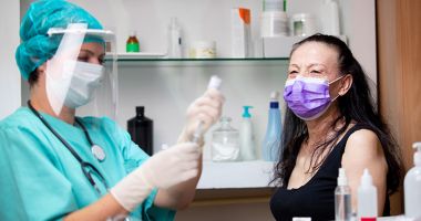 Ce reacţii adverse au avut persoanele vaccinate împotriva coronavirusului în România