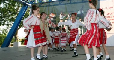Stire din Cultură-Educație : DJST Constanţa / Festivalul pentru copii și tineret „Dobroge, mândră grădină”, ediţia a XIV-a