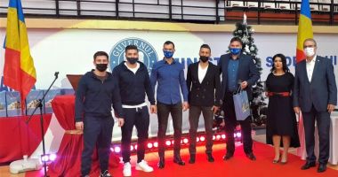 Stire din Sport : HC Dobrogea Sud a primit trofeul „Performanţă pentru Constanţa, performanţă pentru România”