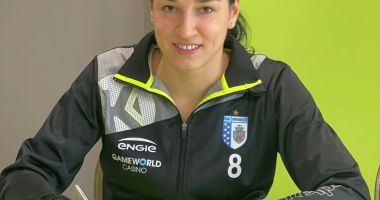 Stire din Sport : Handbal / Cristina Neagu şi-a prelungit pe doi ani contractul cu CSM Bucureşti