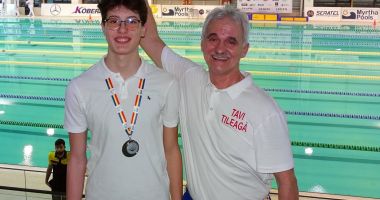 Stire din Sport : Optimism în bazinul de la Palatul Copiilor! S-au născut două viitoare „stele” ale înotului dobrogean