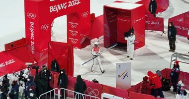 Stire din Sport : JO de iarnă 2022 / Daniela Haralambie, pe locul 25 în proba de sărituri cu schiurile
