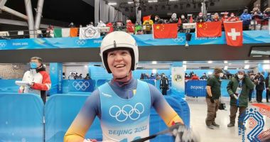 Stire din Sport : JO de iarnă 2022 / Raluca Strămăturaru, pe locul 30 la sanie, după primele două manşe
