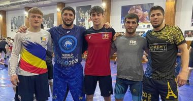 Stire din Sport : Lupte / Lotul naţional de lupte libere al României, stagiu de pregătire în Dagestan, alături de mari campioni