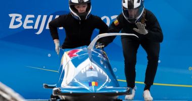 Stire din Sport : JO de iarnă 2022 / Bobul de două persoane feminin, Andreea Grecu-Katharina Wick, locul cinci la antrenamentele oficiale