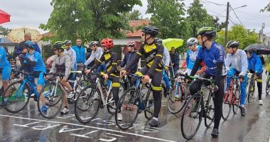 Stire din Sport : Cicliştii vor avea mult de pedalat în actuala stagiune. Luna viitoare, start în Cupa Litoralului