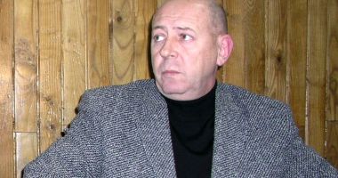 Stire din Sport : Handbal / Demersuri la Ministerul Sportului pentru ca antrenorul emerit Dumitru Muşi să primească indemnizaţie de merit