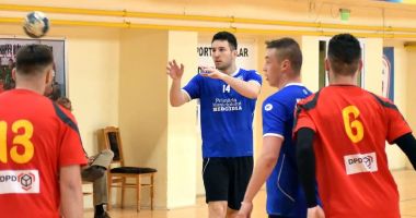 Stire din Sport : Handbal / Alexandru Cimpu, de la CS Medgidia, amendat cu 500 de lei după descalificarea din partida cu CSM Reşiţa
