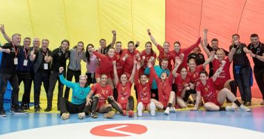 Stire din Sport : Handbal / Au spulberat Austria! Naţionala feminină a României merge la EURO 2022