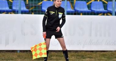 Stire din Sport : Fotbal / Arbitri din România, delegaţi de UEFA la turnee finale de Campionate Europene