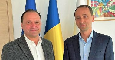 Stire din Sport : Olimpism / Mihai Covaliu, întâlnire cu noul preşedinte al Federaţiei Române de Handbal, la Casa Olimpică
