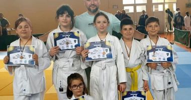 Stire din Sport : Judo / Juniorii de la CS Năvodari, pe podiumul Cupei Euroregiunii 2 de la Constanța