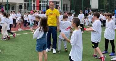 Stire din Sport : Olimpism / Mihai Covaliu: „Sportul înseamnă educație și fiecare părinte își dorește acest lucru pentru copilul său”