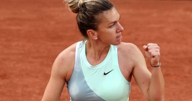 Stire din Sport : Tenis / Simona Halep o va înfrunta pe chinezoaica Qinwen Zheng, în turul doi, la Roland Garros