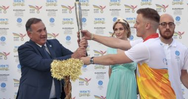 Stire din Sport : Olimpism / Începe călătoria! Flacăra păcii pentru FOTE Banska Bystrica 2022 s-a aprins la Roma