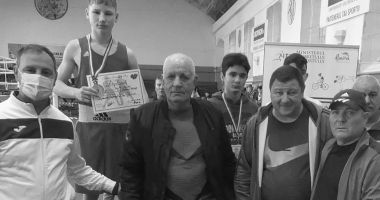 Stire din Sport : Doliu în boxul românesc. A murit fostul medaliat olimpic Costică Dafinoiu